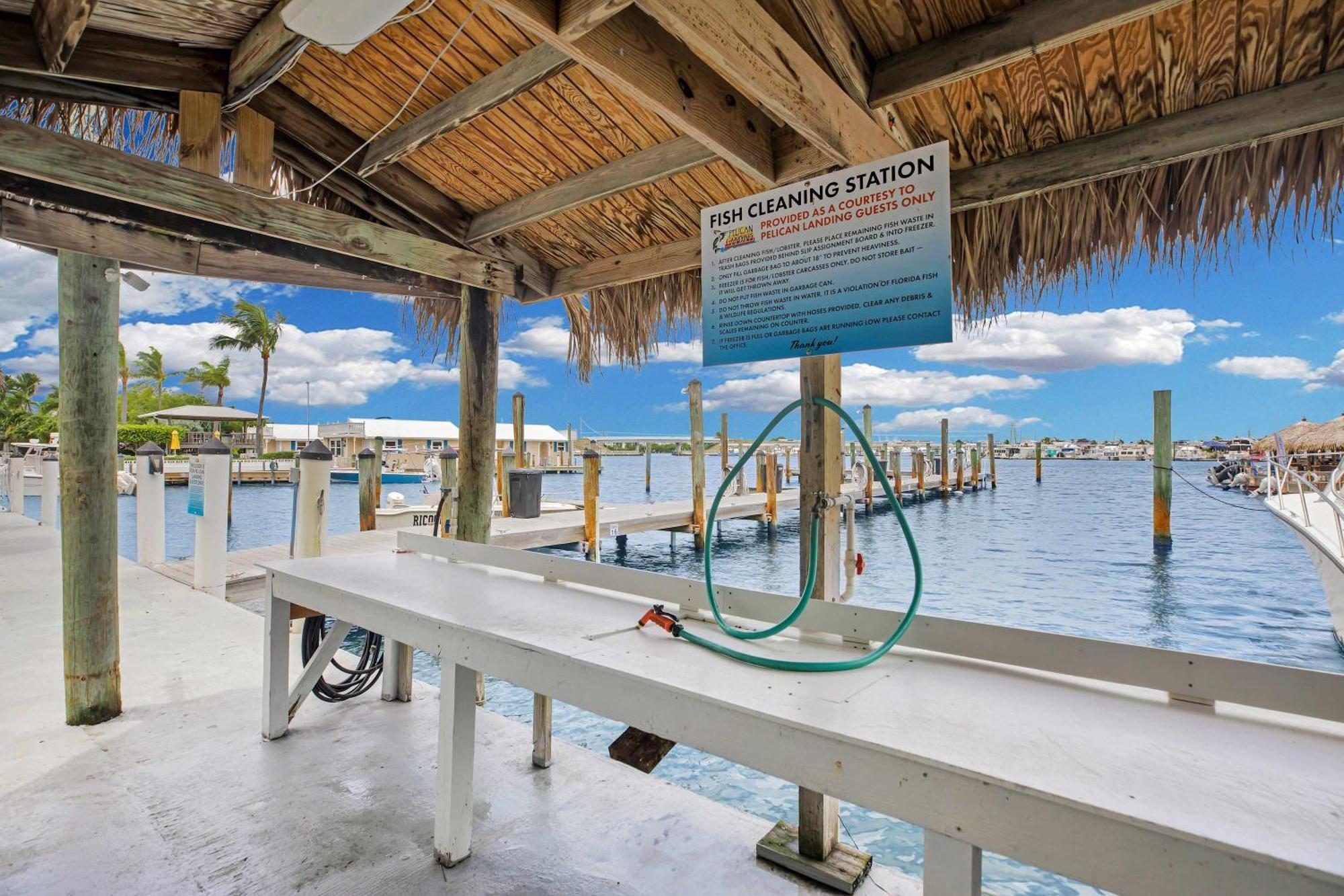 فيلا Aruba - Downtown Waterfront 2X2 Dock & Pool Pet-Friendly كي وست المظهر الخارجي الصورة